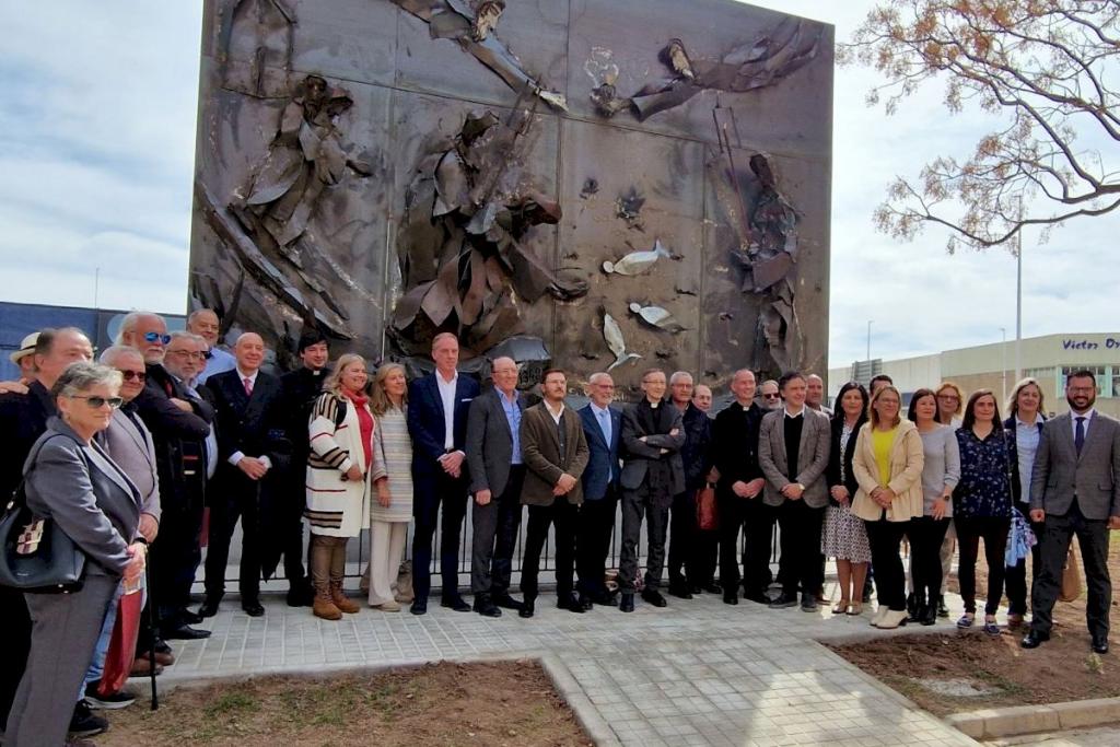 Inauguración de la nueva escultura conmemorativa de la Ruta del Grial en Alboraya