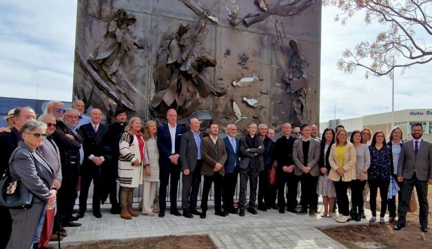 Inauguración de la nueva escultura conmemorativa de la Ruta del Grial en Alboraya