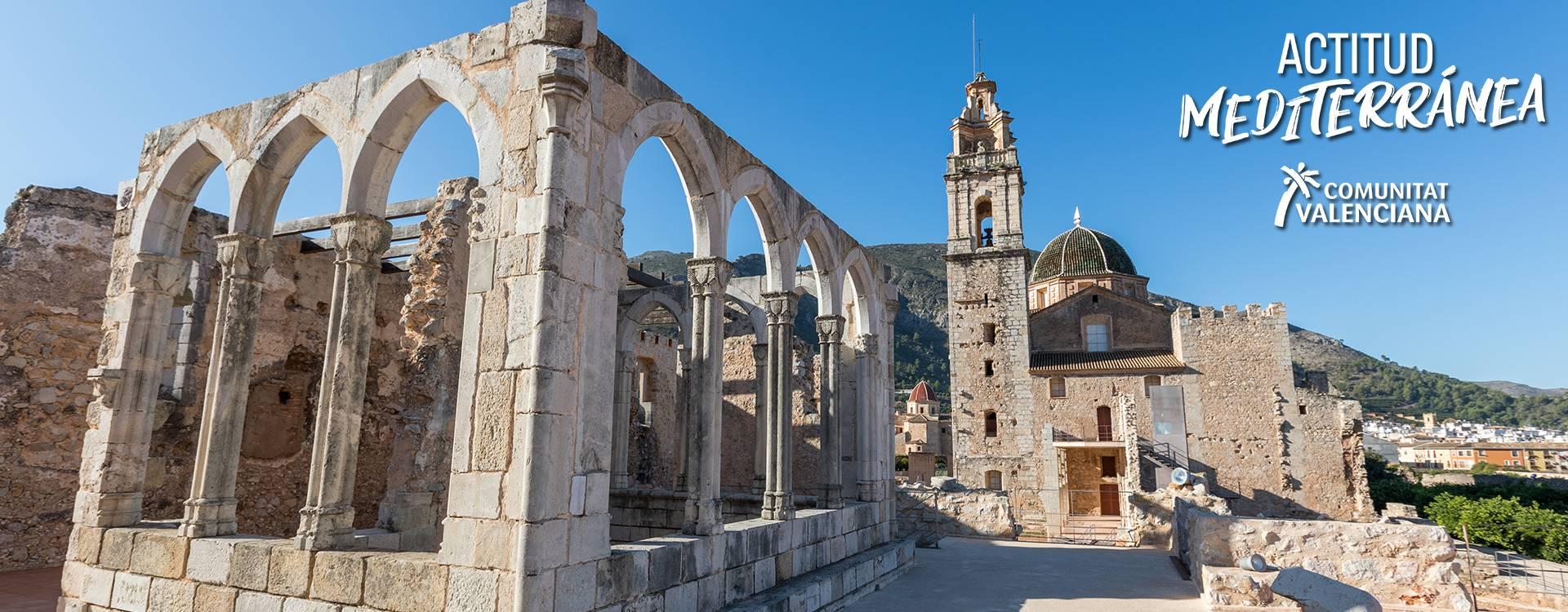  Inside image of the Royal Monastery of Simat